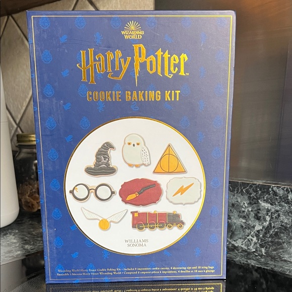 Williams Sonoma Harry Potter Cookie Cutter Set - Picture 1 of 7